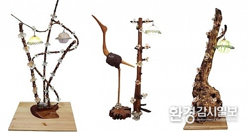 박종남작가의 등공예품 왼쪽부터 설레임 난외롭지않아 마음의등불 (사진제공=완도수목원)