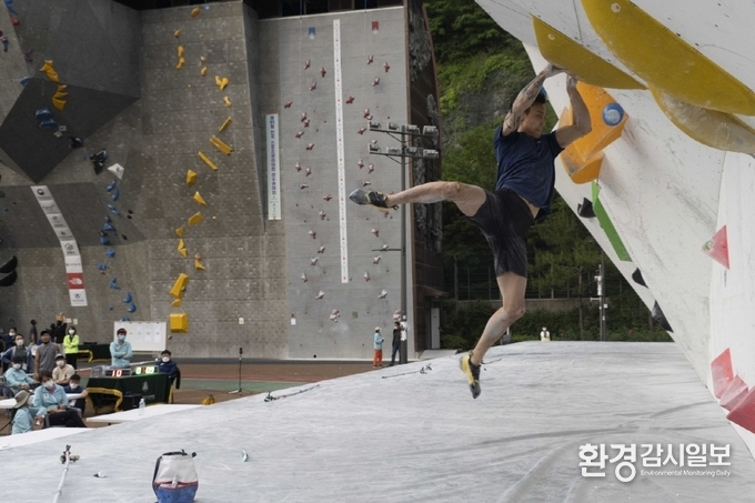 제41회 전국 스포츠클라이밍 선수권대회 현장사진. (제공 = 대한산악연맹)